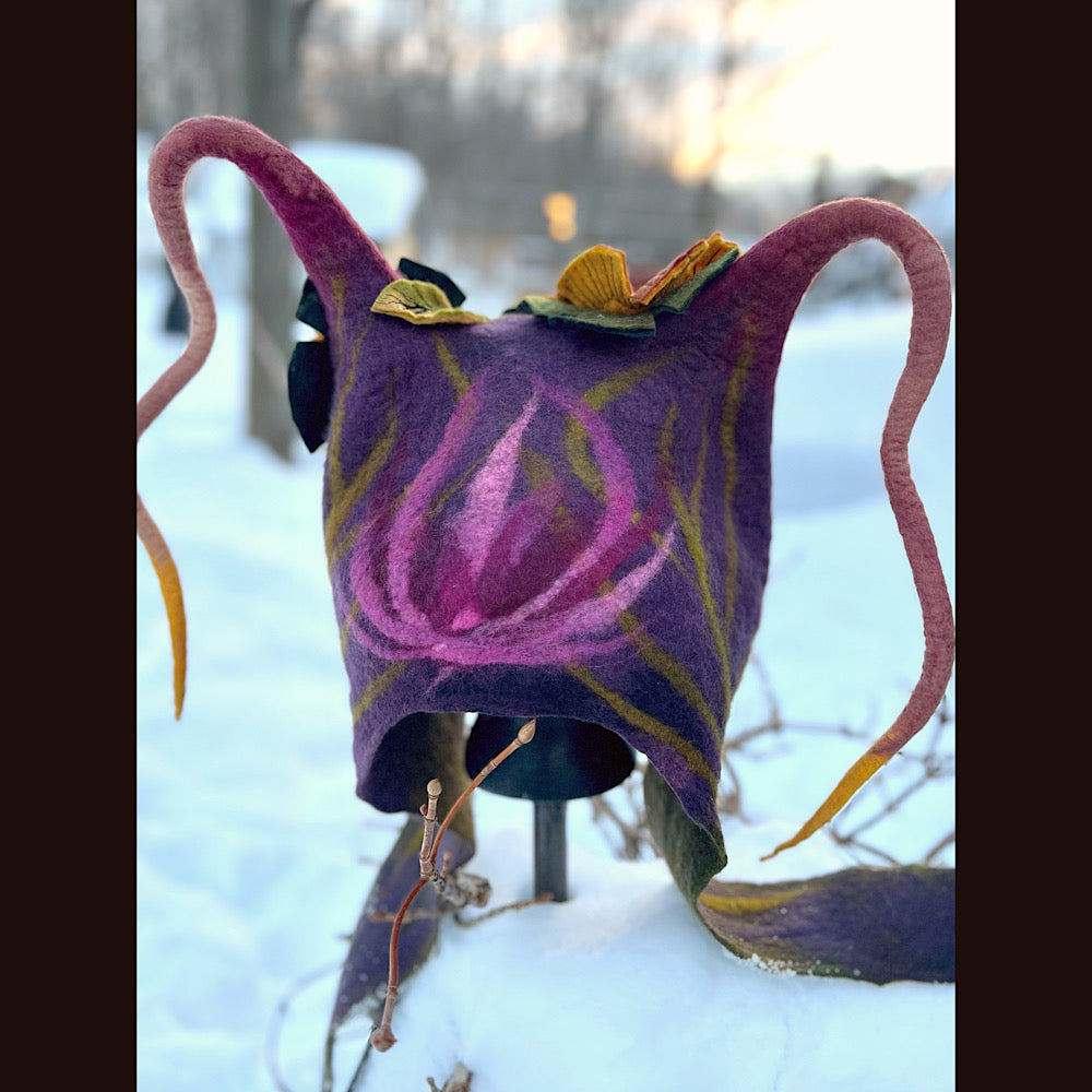 L’esprit des bois felted hood size 23” medium