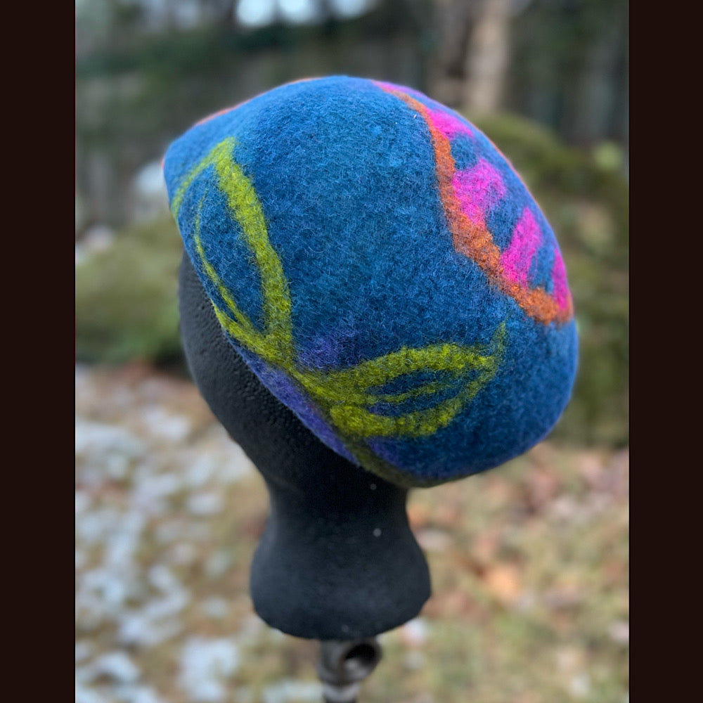Felted beret medium