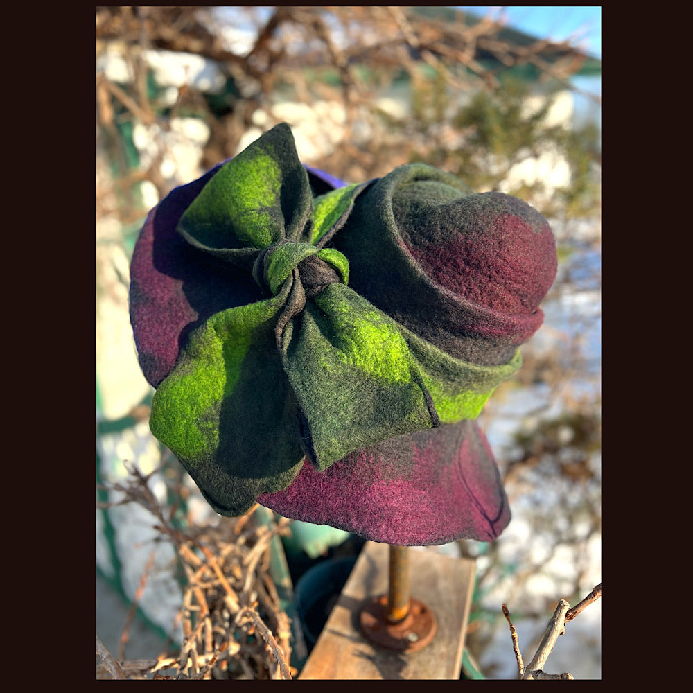 Felted top hat with bow 23” medium