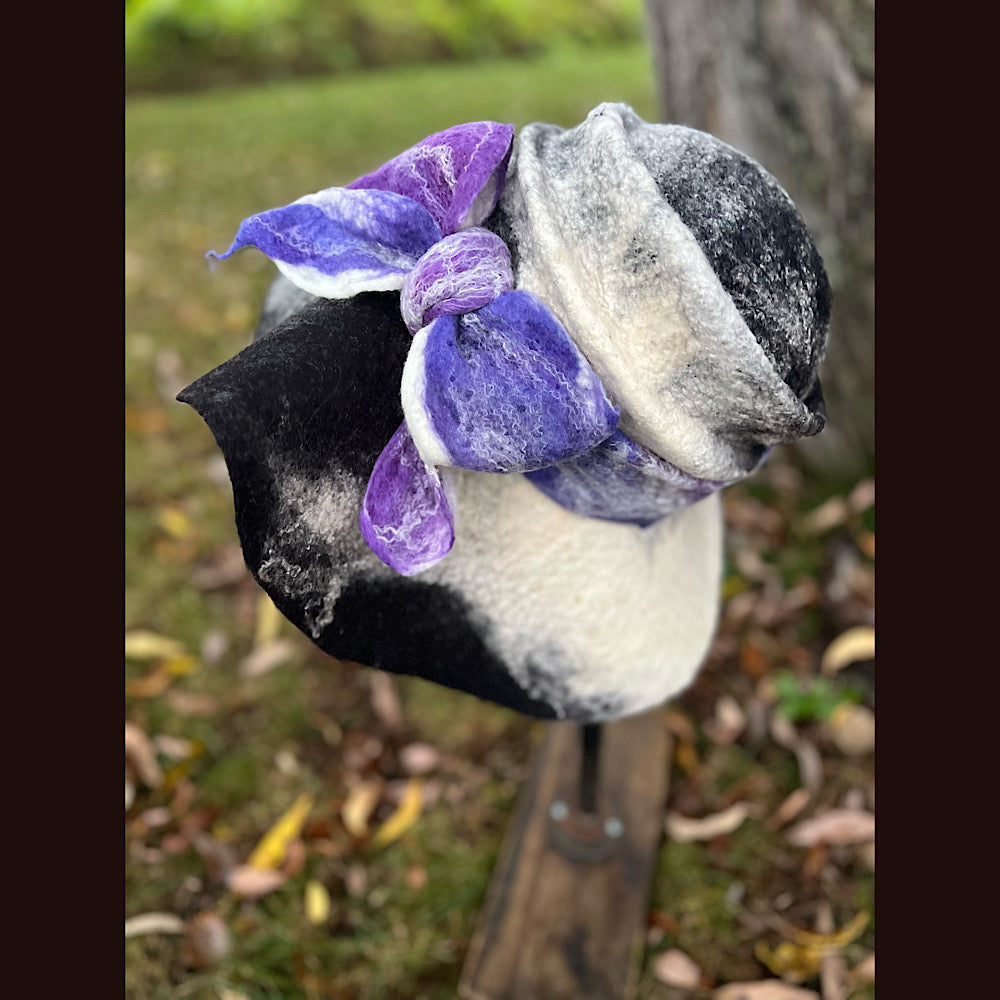 Felted top hat with bow 24” medium large