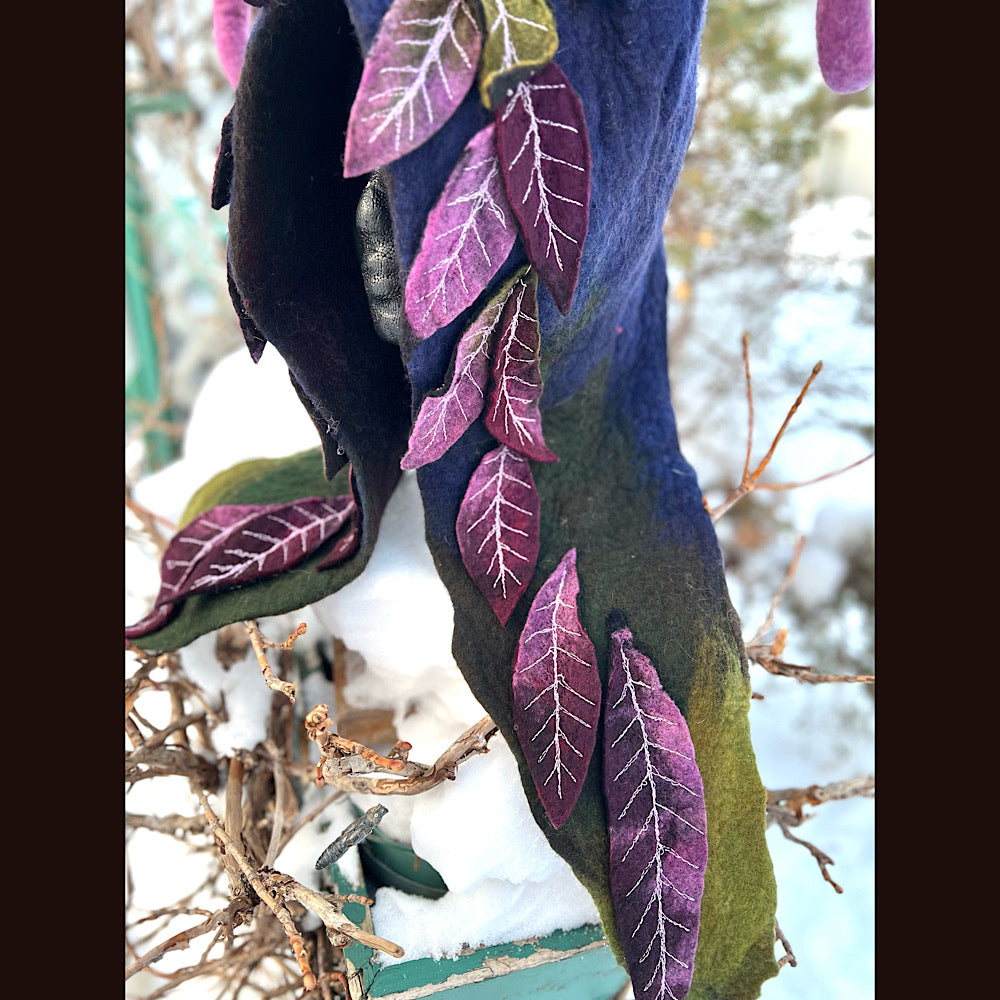 L’esprit des bois felted hood size 24” large