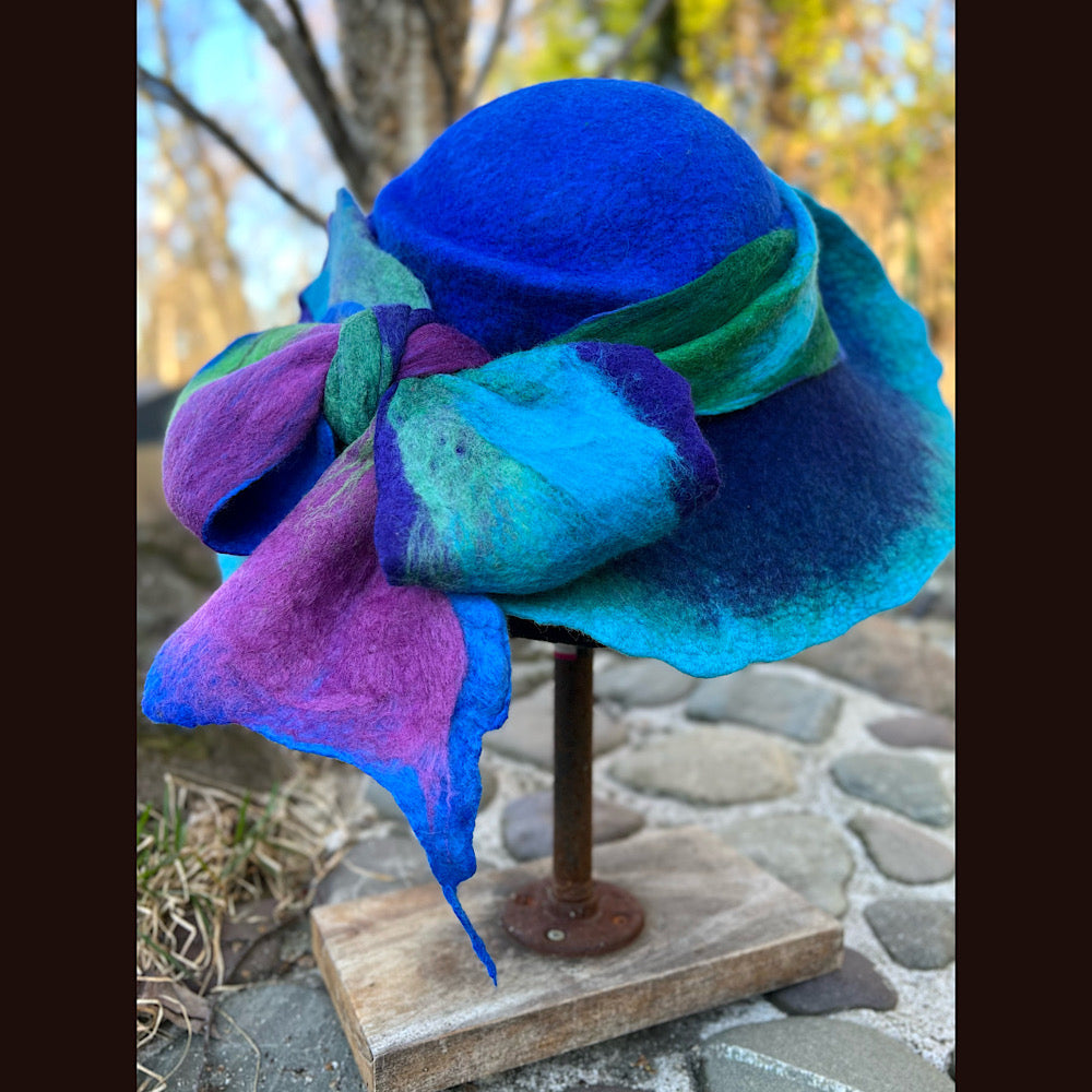 Felted top hat with bow 24” large