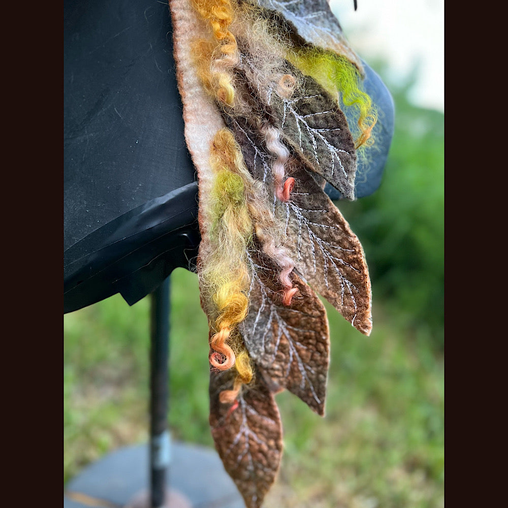 L’esprit des bois felted hood size 23.5” medium /large