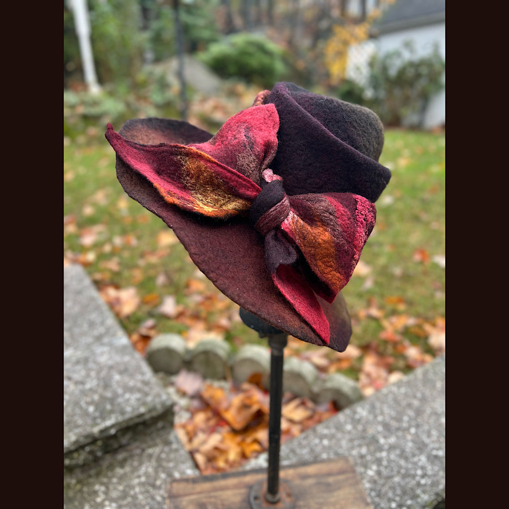 Felted top hat with bow 23” medium