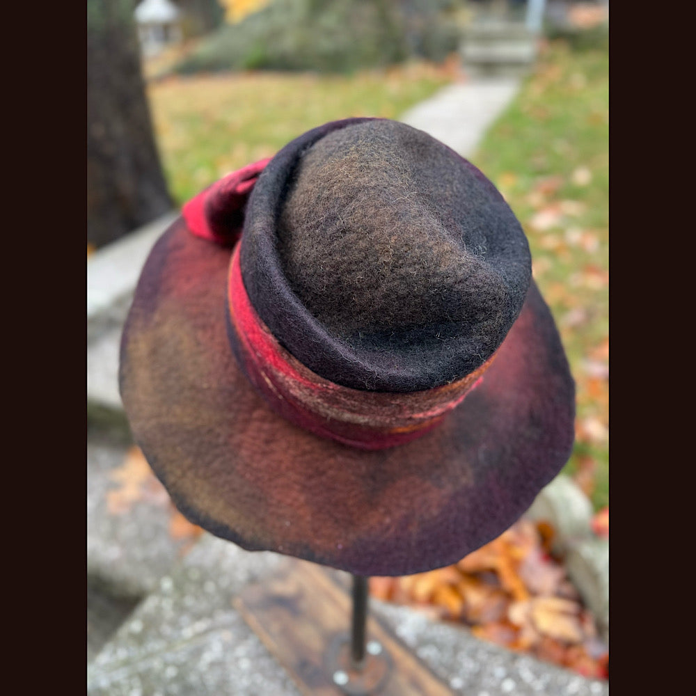Felted top hat with bow 23” medium