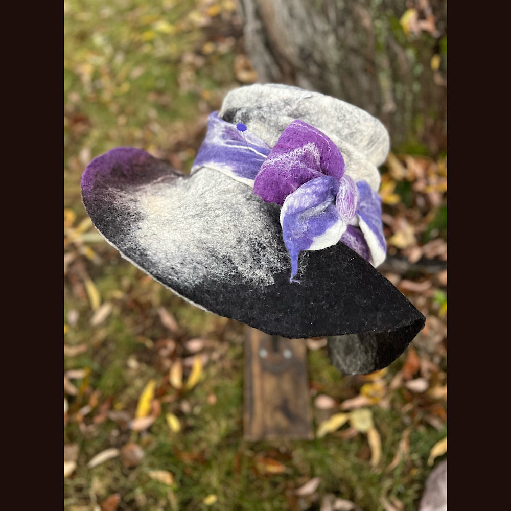 Felted top hat with bow 24” medium large