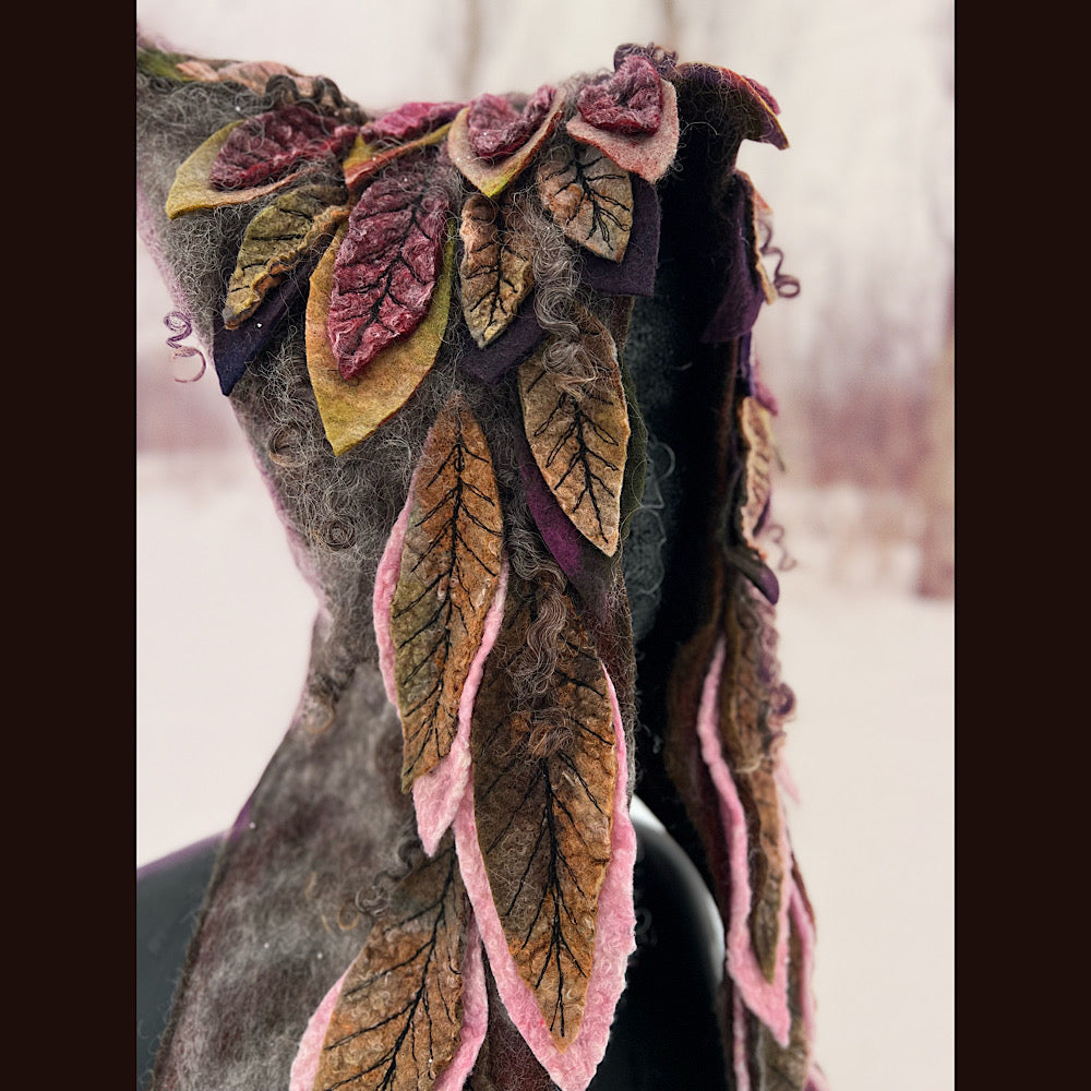 L’esprit des bois felted hood size 24” large