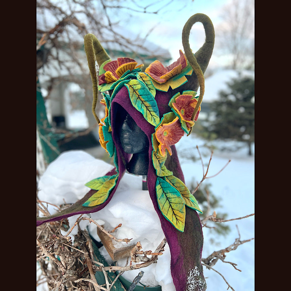 L’esprit des bois felted hood size 23” medium
