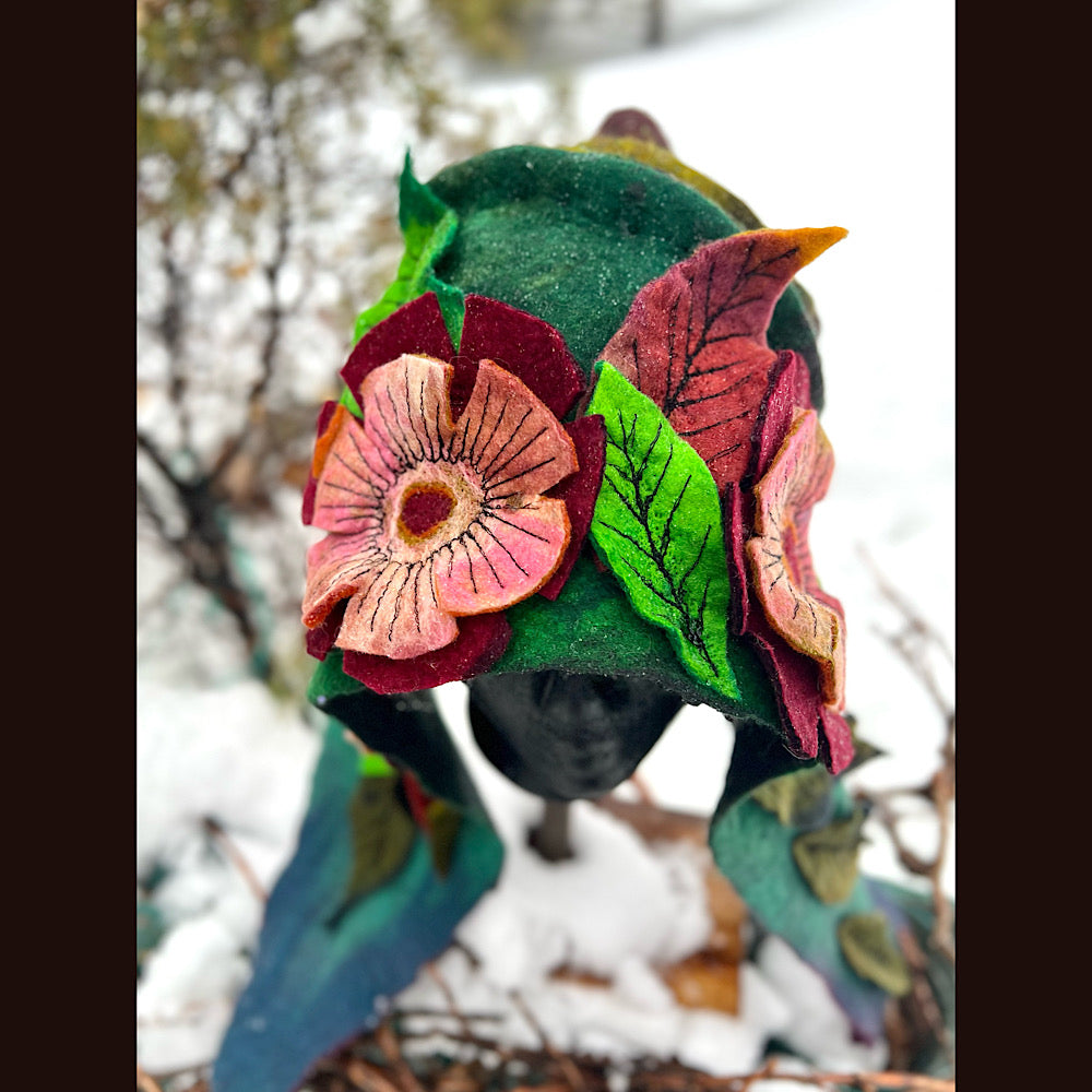 L’esprit des bois felted hood size 23” medium