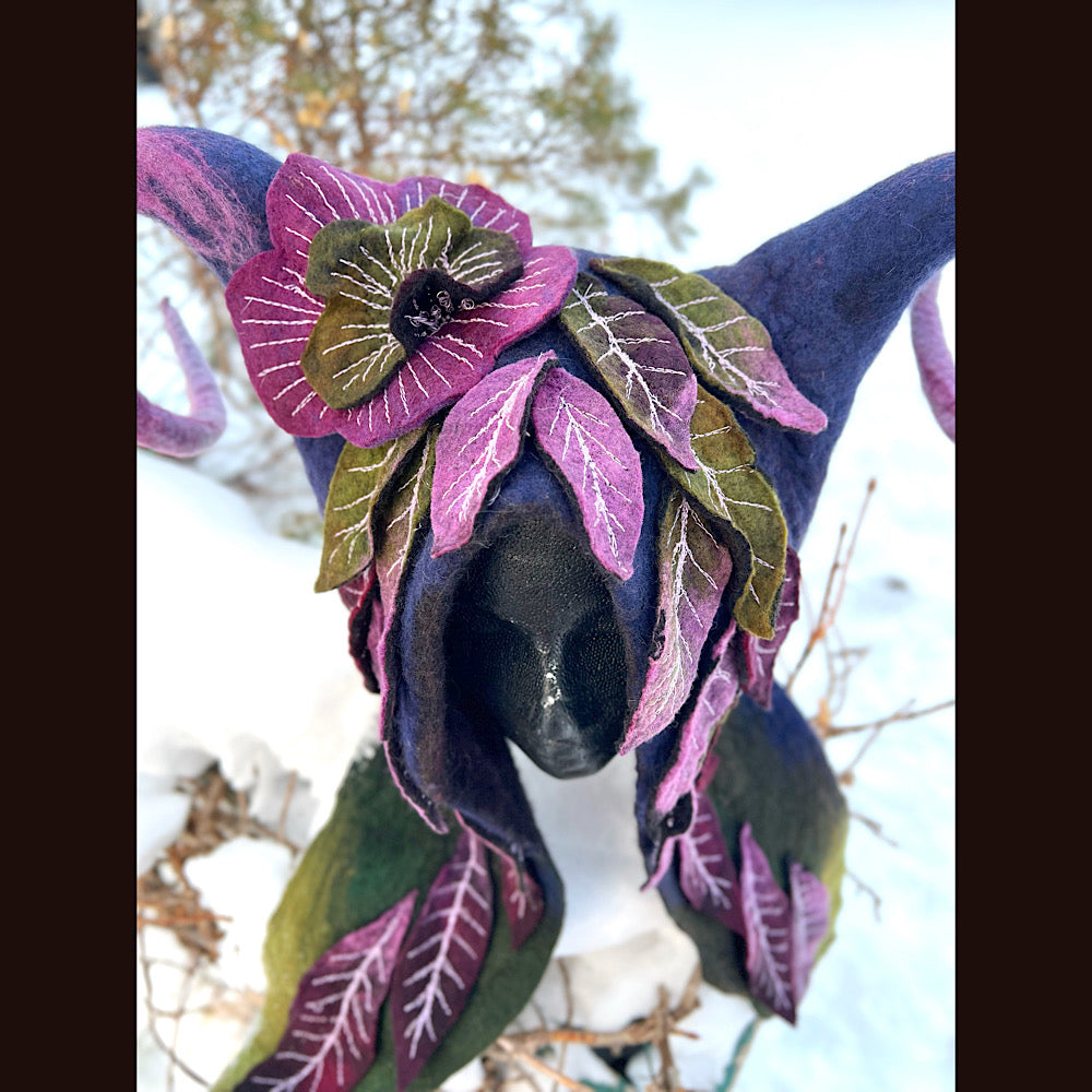 L’esprit des bois felted hood size 24” large