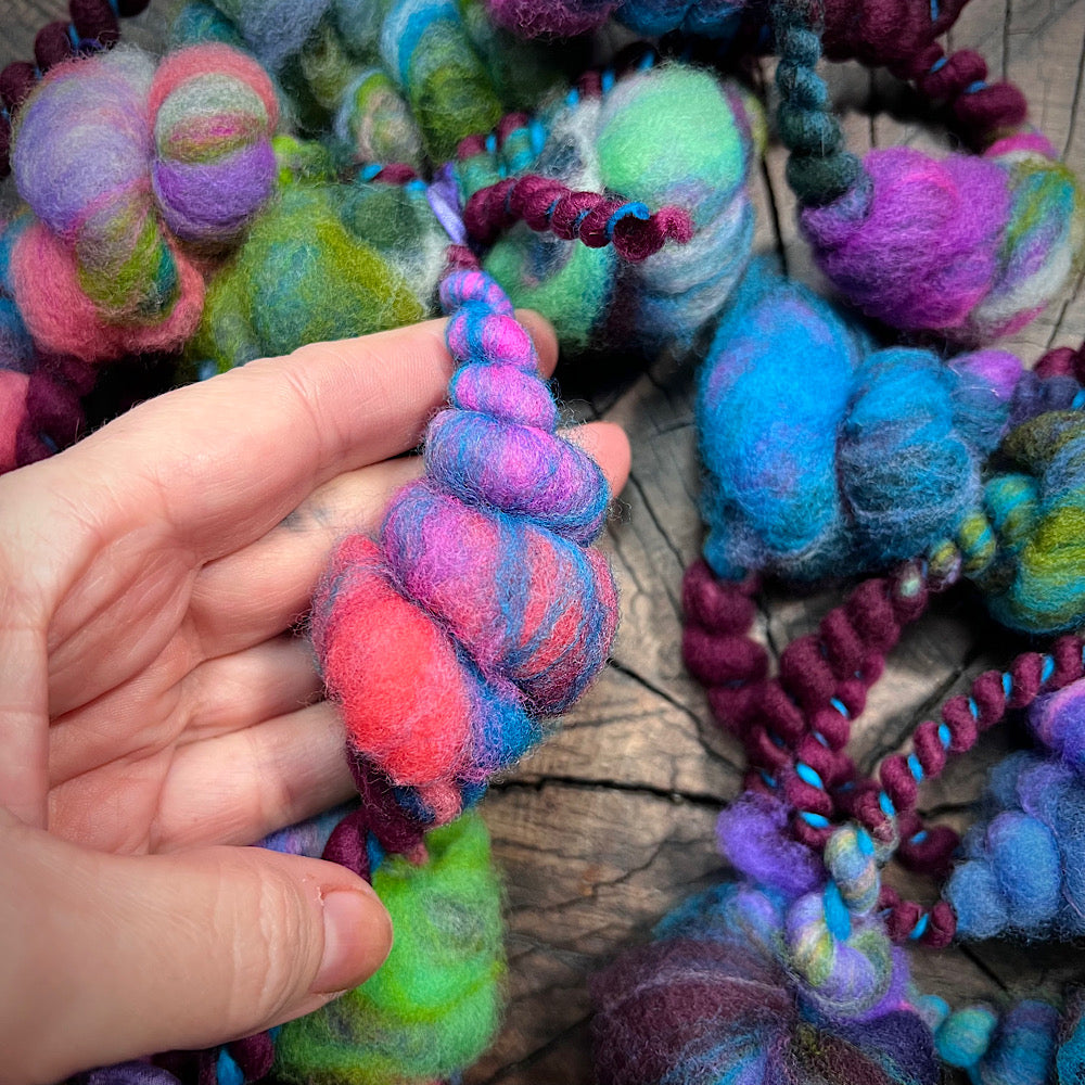 Beehives art yarn 2.8 oz