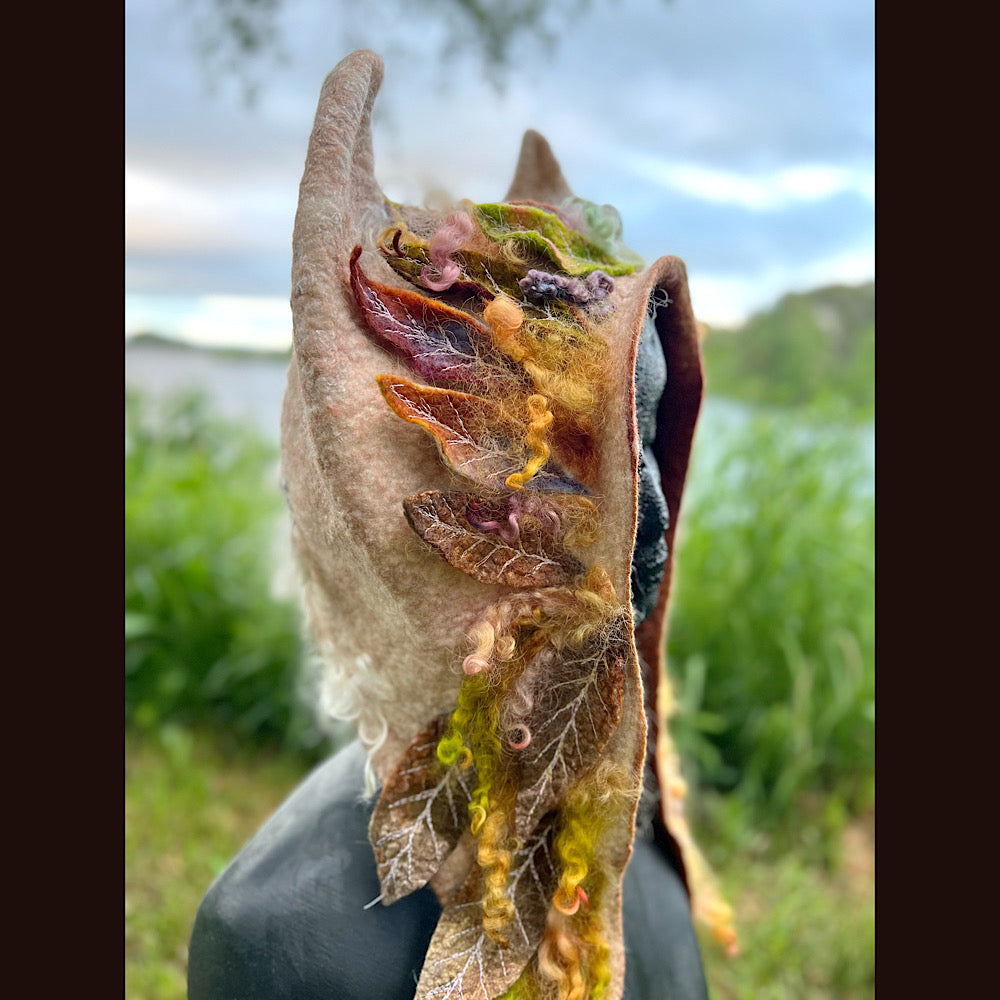 L’esprit des bois felted hood size 23.5” medium /large