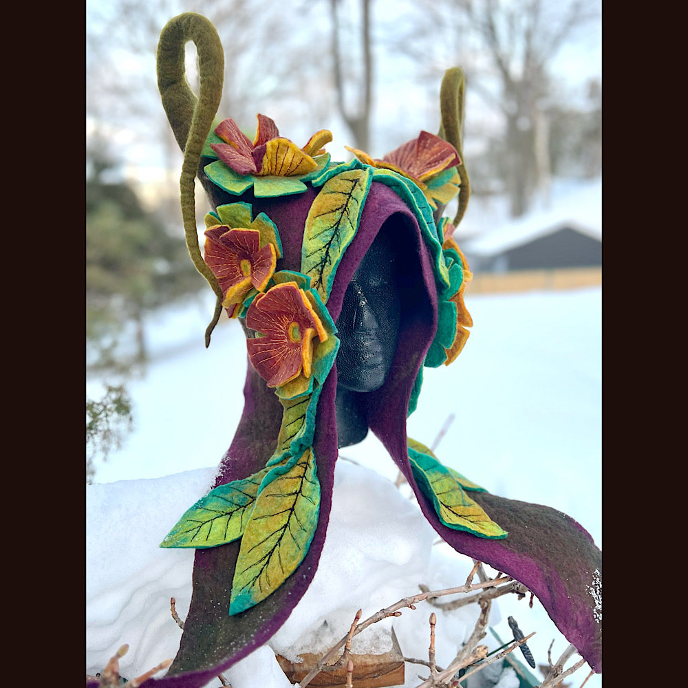 L’esprit des bois felted hood size 23” medium