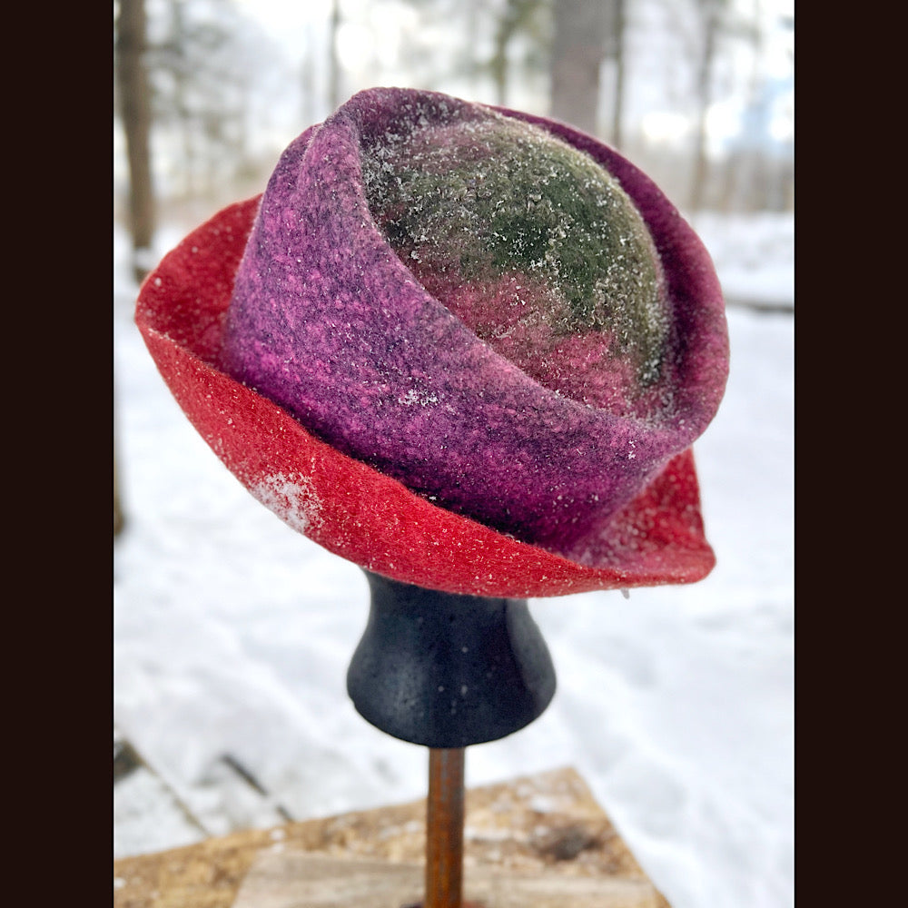 Felted top hat with leaf 23”