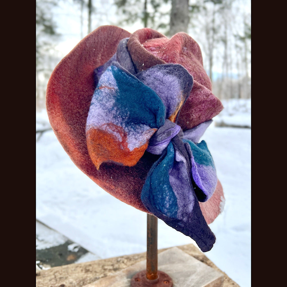 Felted top hat with bow 23” 1/2 medium