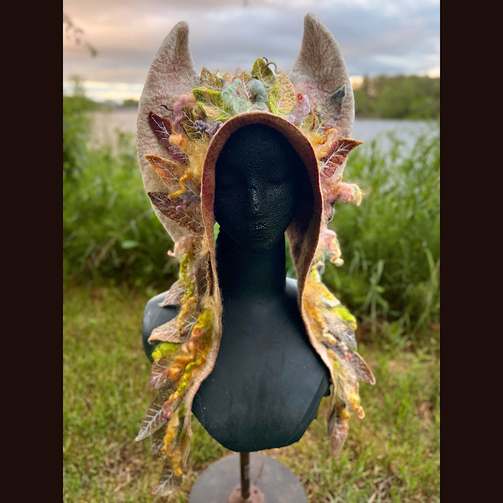 L’esprit des bois felted hood size 23.5” medium /large