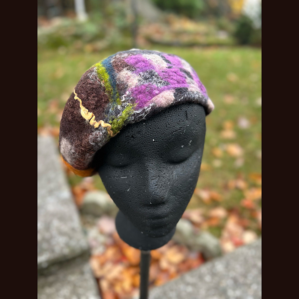 Felted hat beret size medium 23”