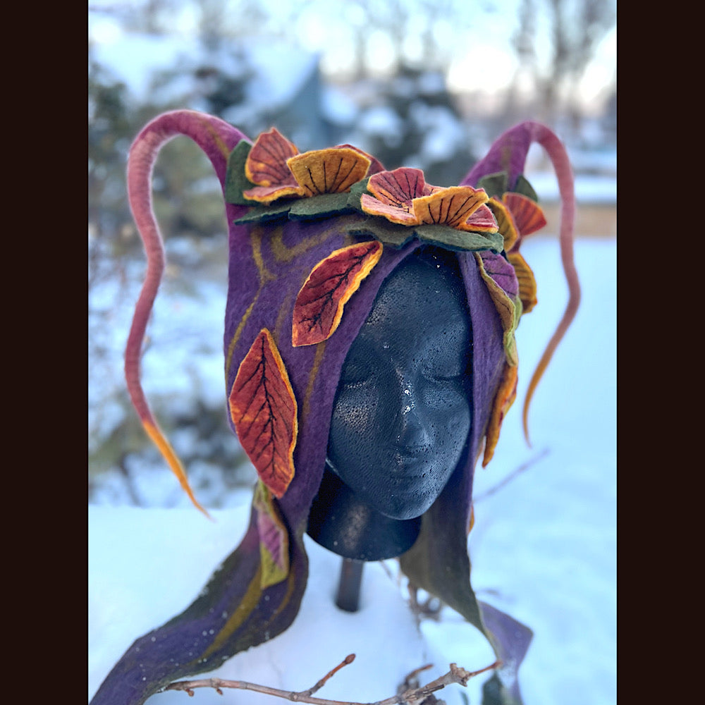 L’esprit des bois felted hood size 23” medium