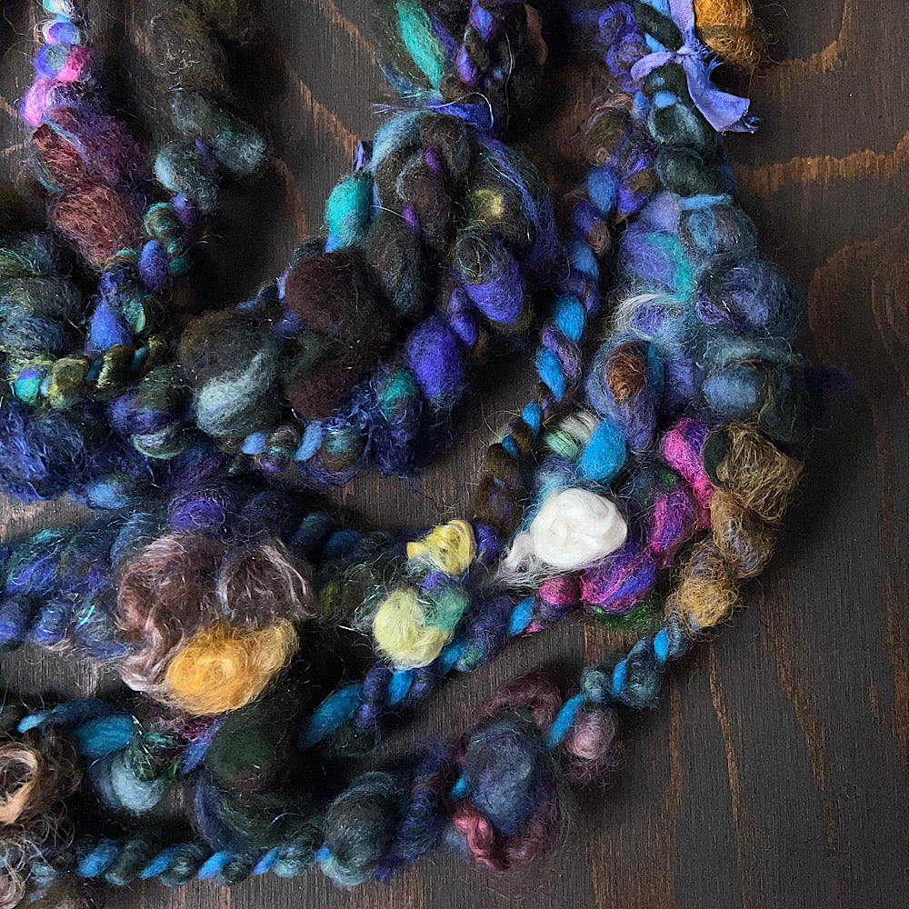 Dark blue Jumbo spiral yarn for weaving