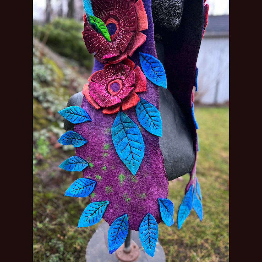 L’esprit des bois felted hood size medium