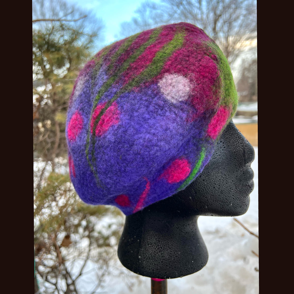 Felted beret 23”