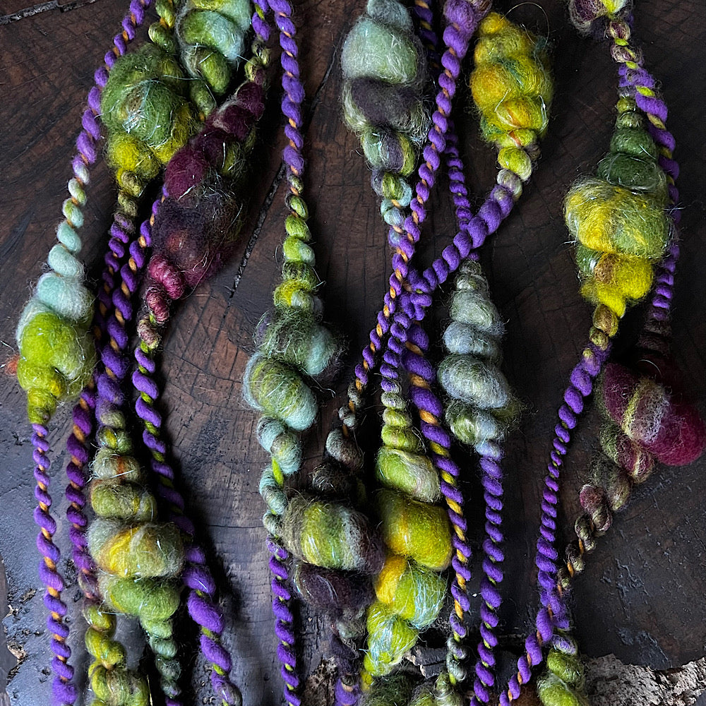 Beehives Art yarn STOCK