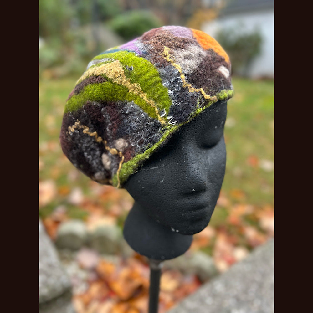 Felted hat beret size medium 23”