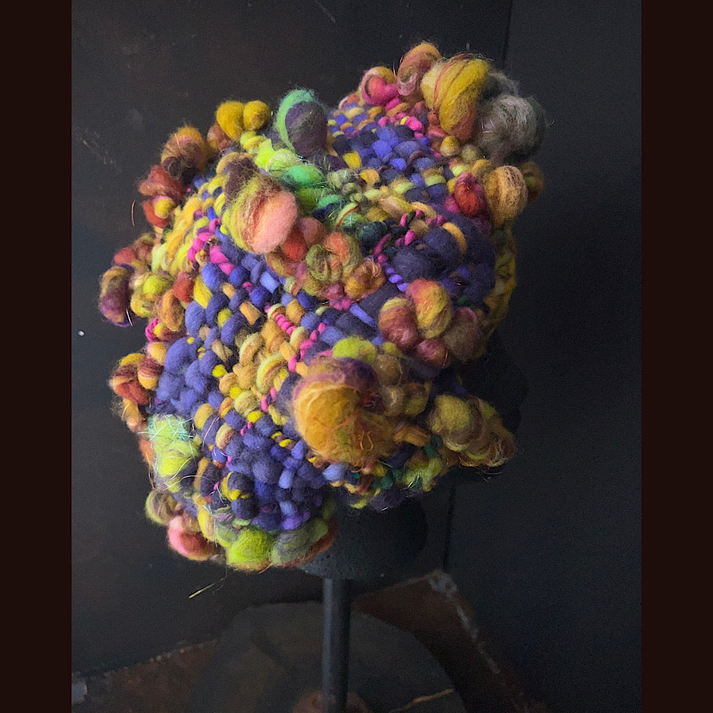 Woven beret size medium 23.5” stretch