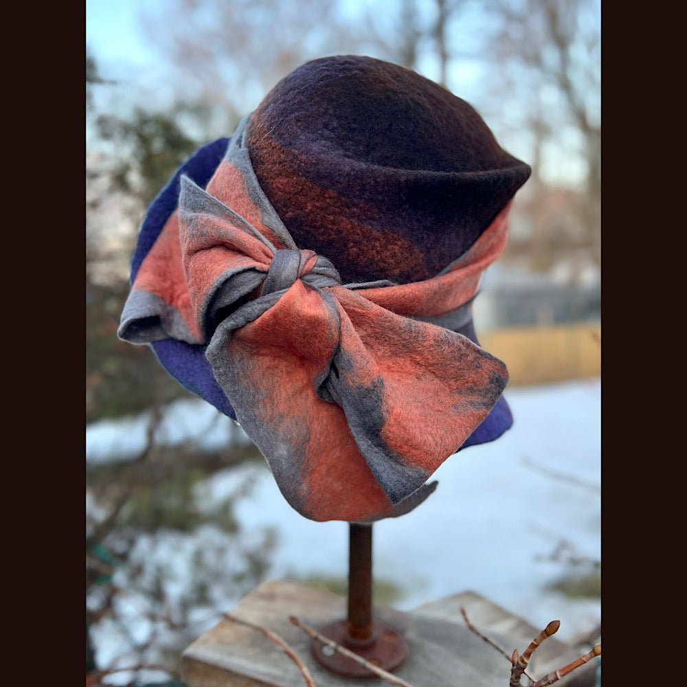 Felted top hat with bow 23” 1/2 medium