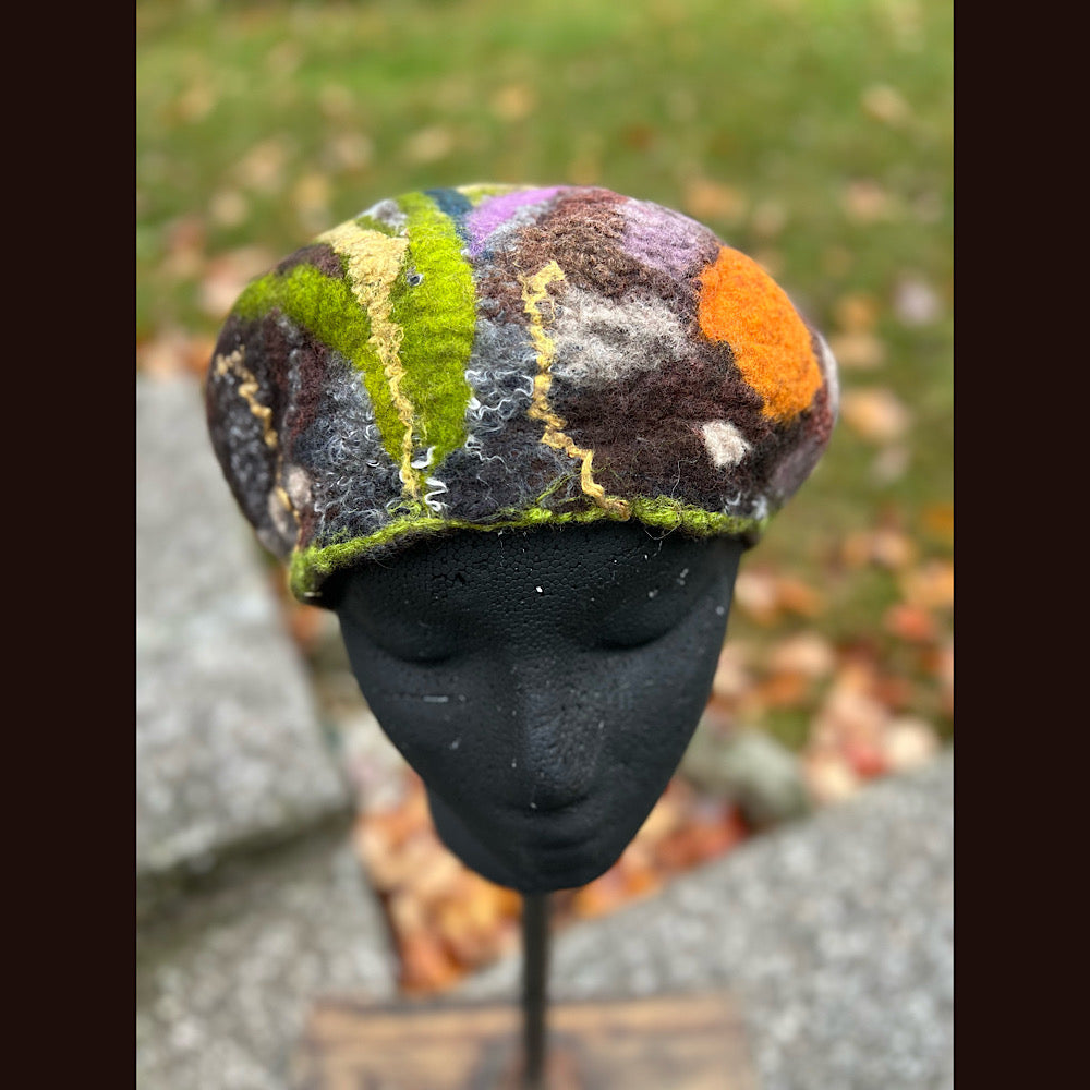 Felted hat beret size medium 23”