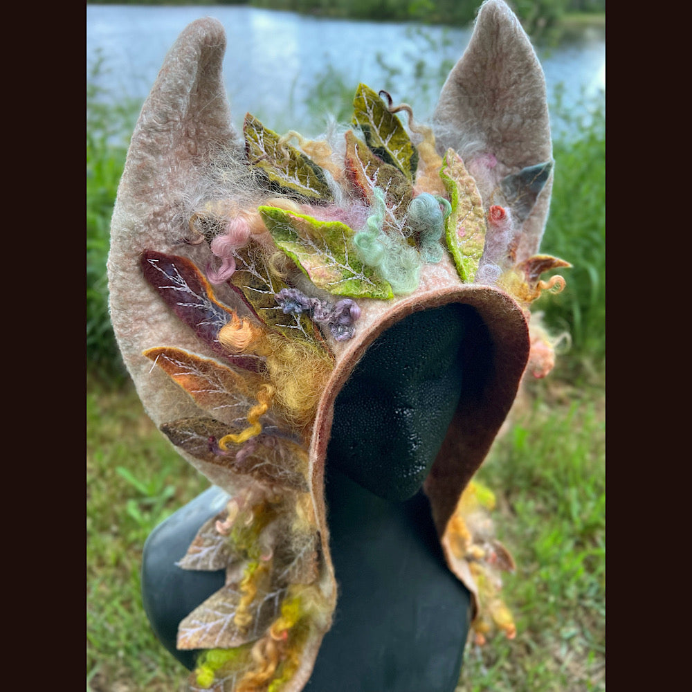 L’esprit des bois felted hood size 23.5” medium /large