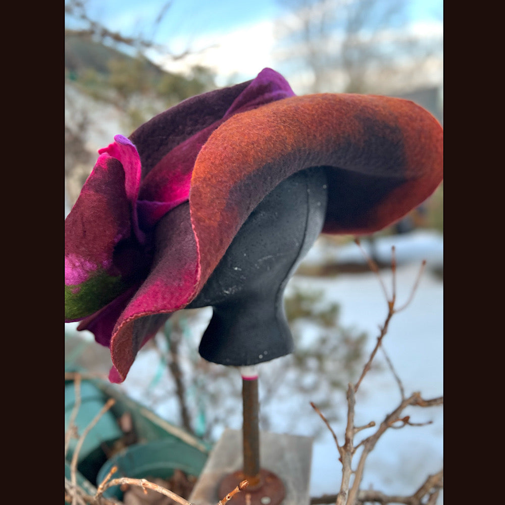 Felted top hat with bow 23” 1/2 medium