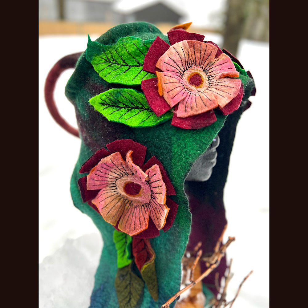 L’esprit des bois felted hood size 23” medium