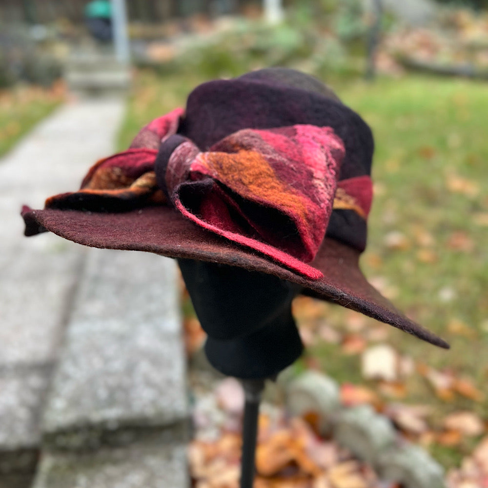 Felted top hat with bow 23” medium