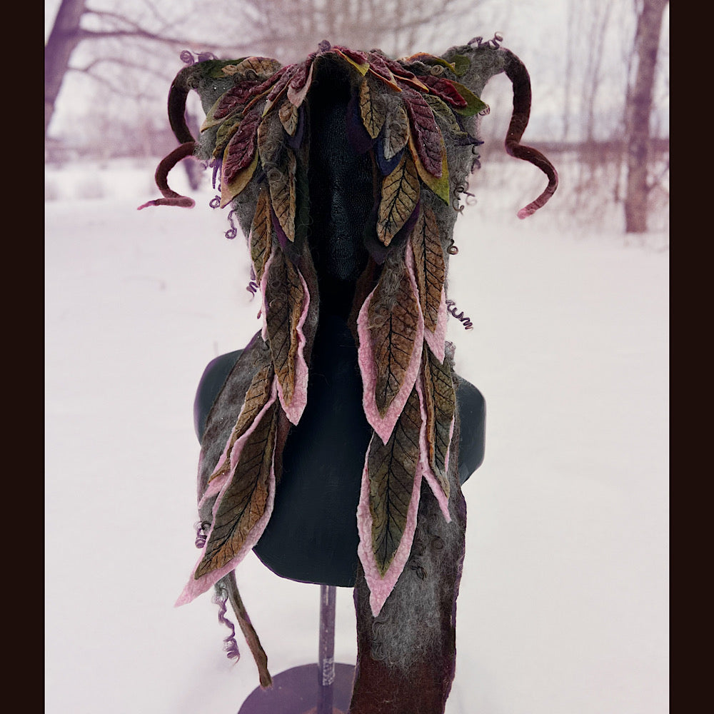 L’esprit des bois felted hood size 24” large