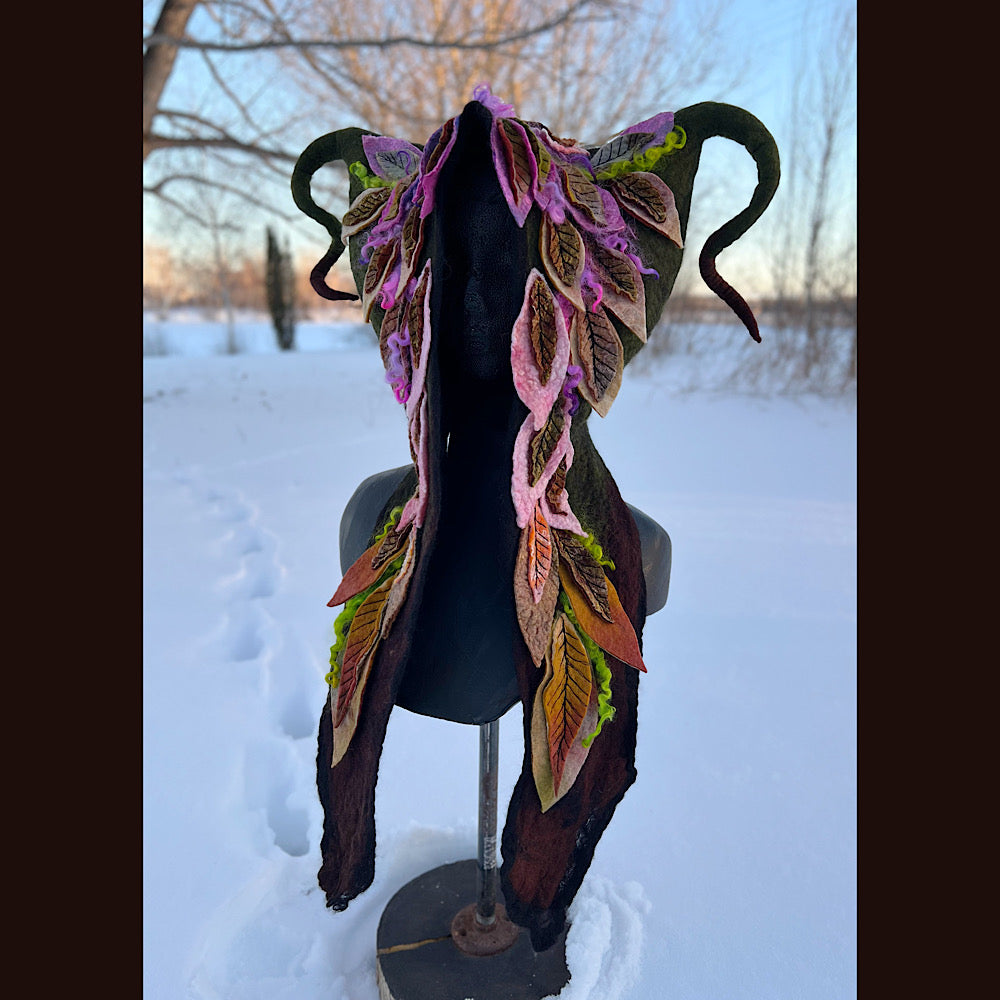 L’esprit des bois felted hood size 24” large