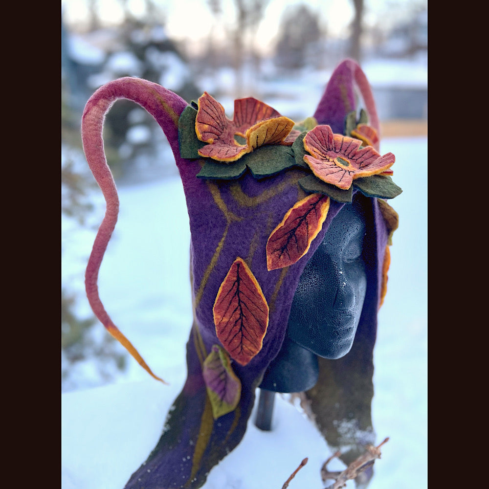 L’esprit des bois felted hood size 23” medium