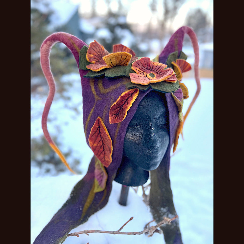 L’esprit des bois felted hood size 23” medium