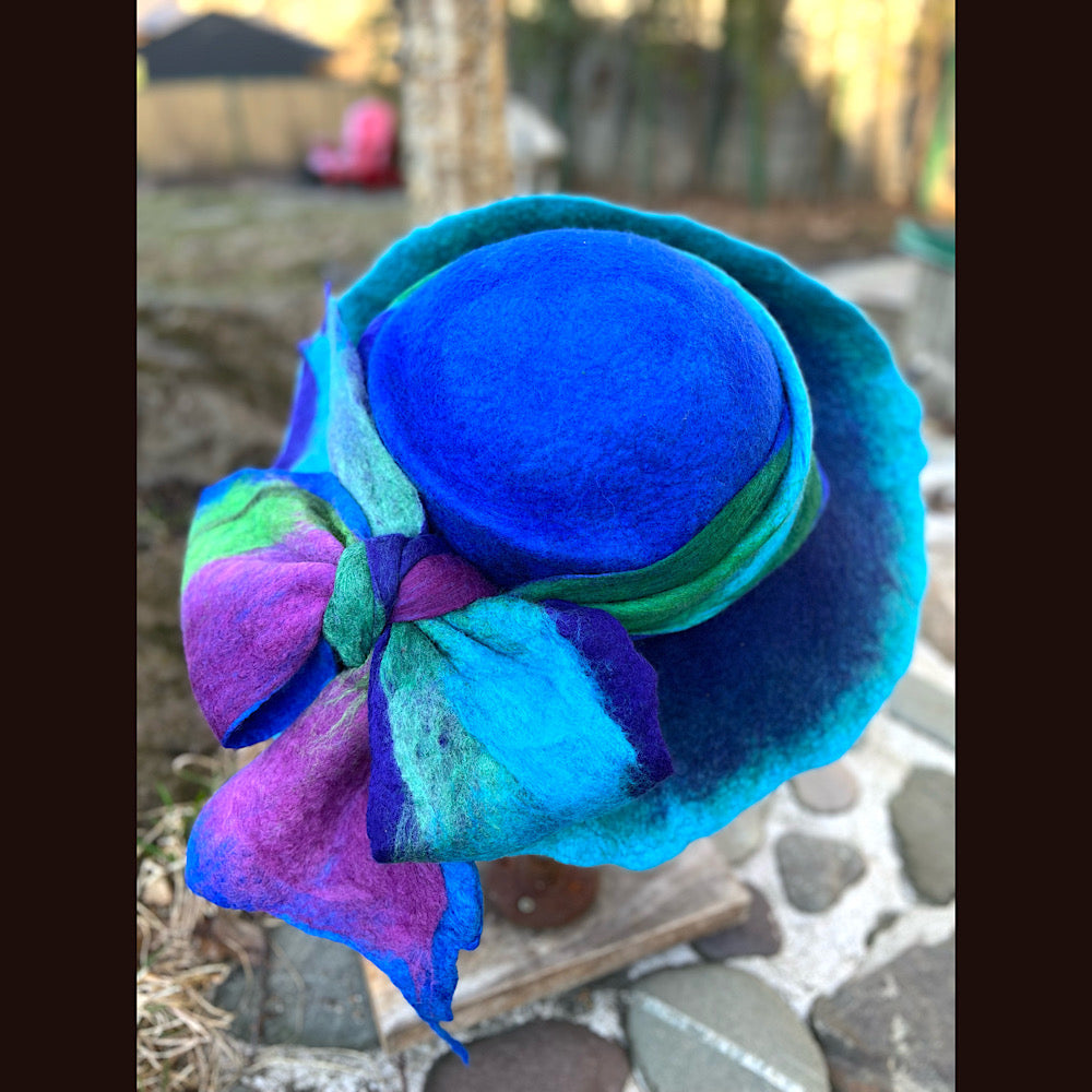 Felted top hat with bow 24” large