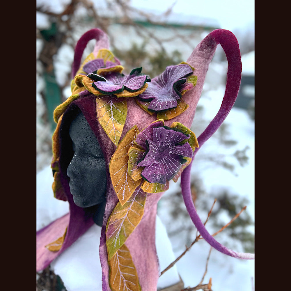 L’esprit des bois felted hood size 24” large