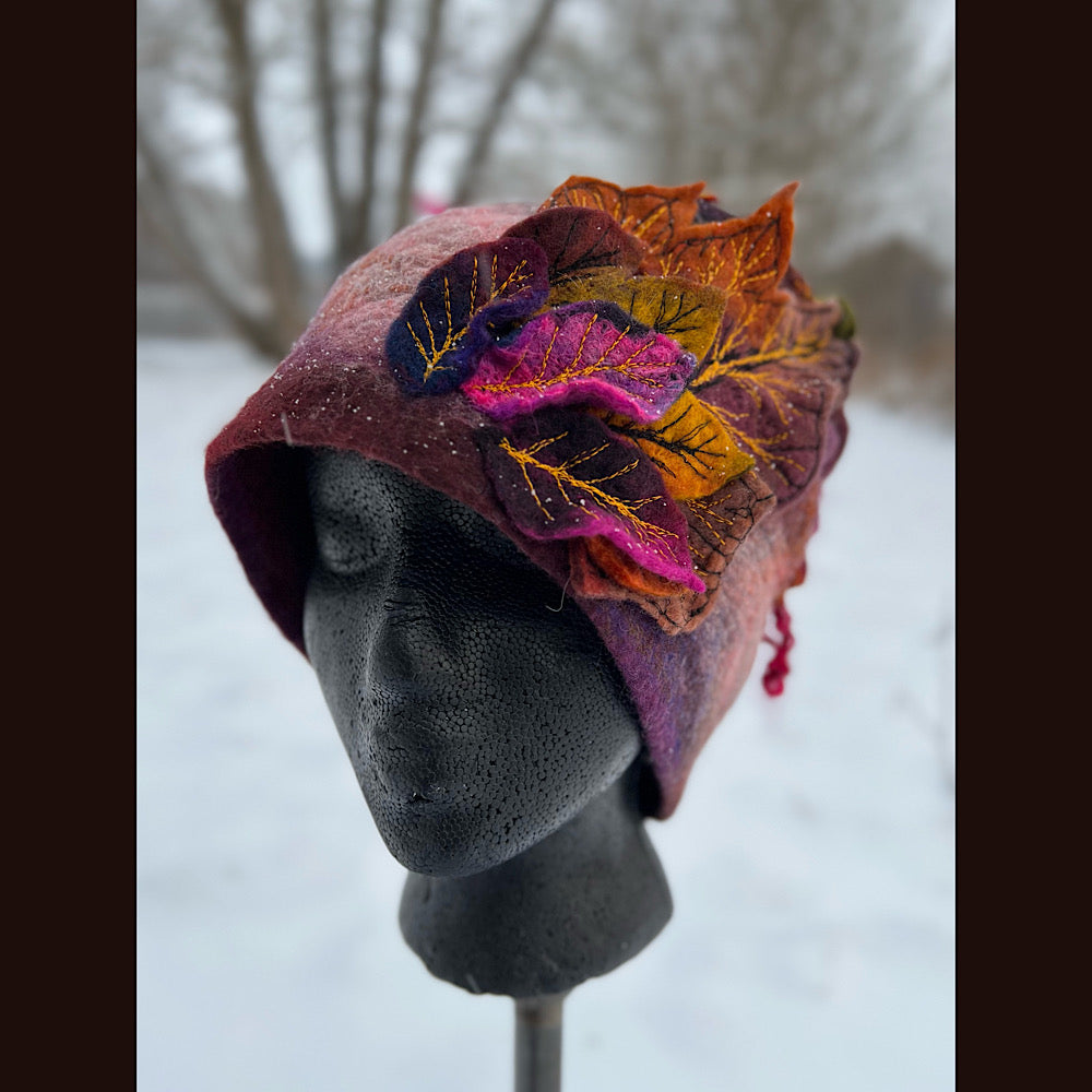 Felted toque hat with rose 23.5” medium