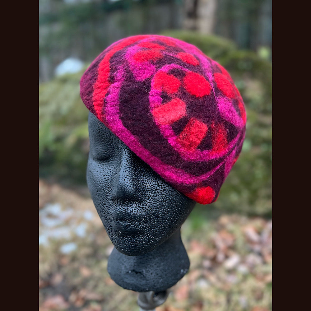 Felted beret medium