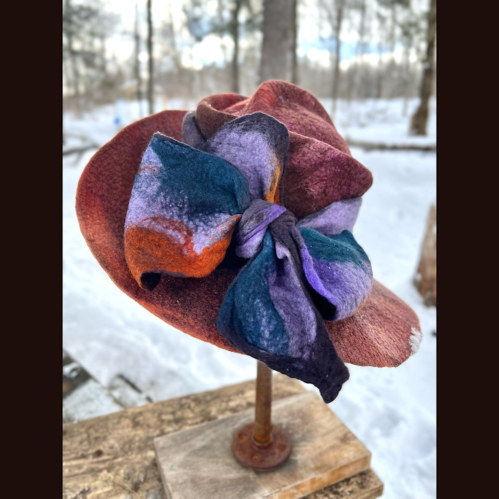 Felted top hat with bow 23” 1/2 medium