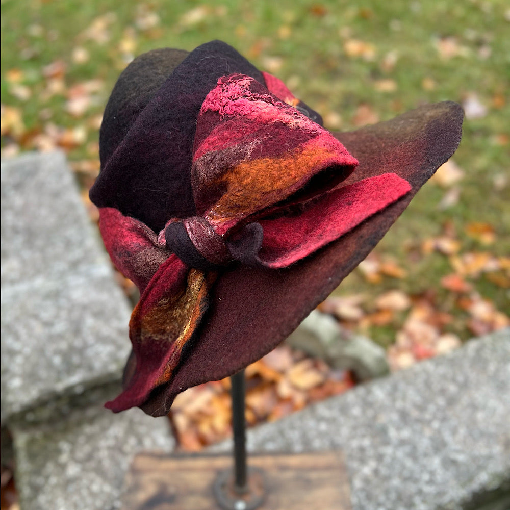 Felted top hat with bow 23” medium