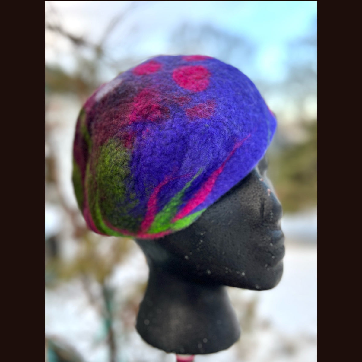 Felted beret 23”