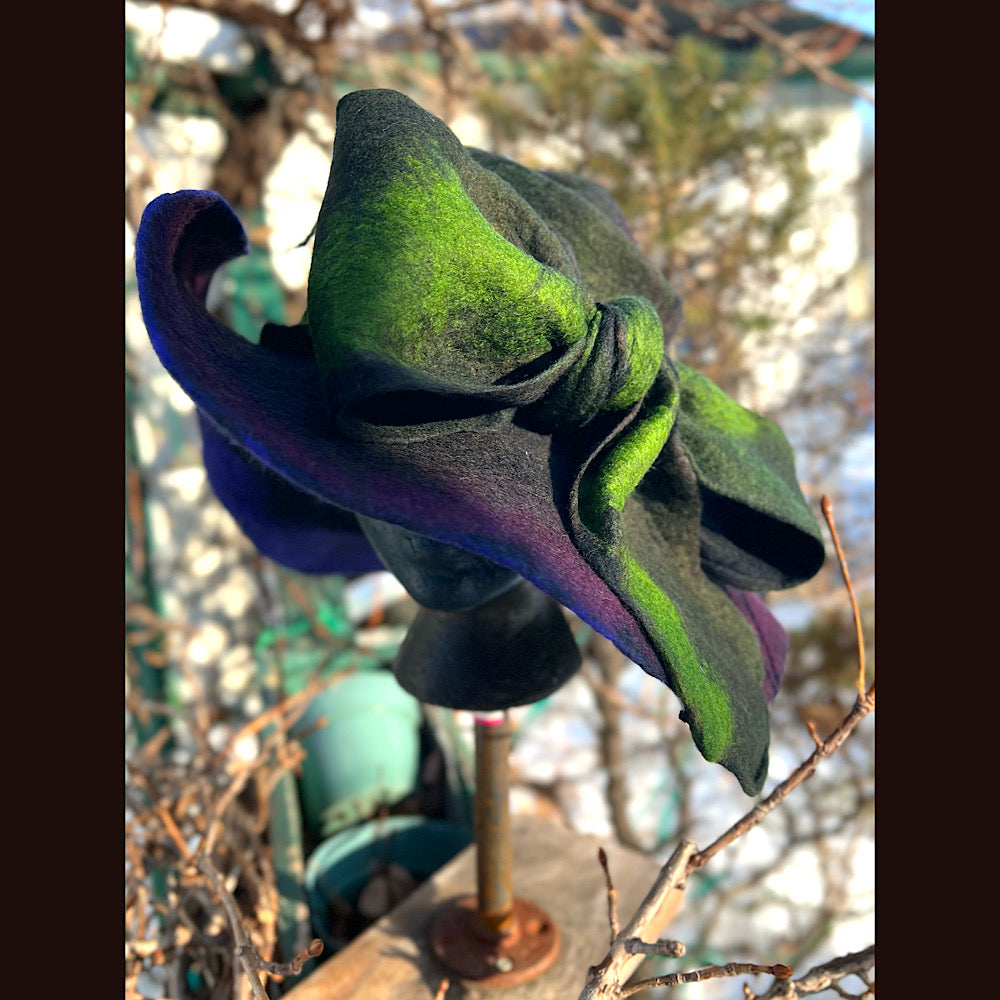 Felted top hat with bow 23” medium