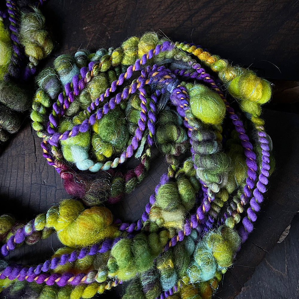 Beehives Art yarn STOCK