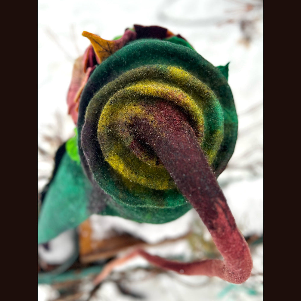 L’esprit des bois felted hood size 23” medium