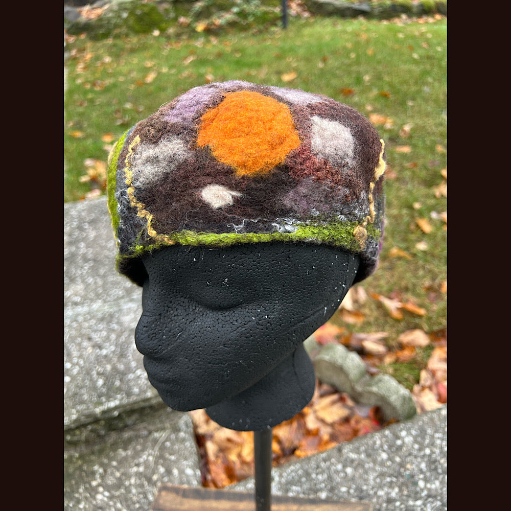 Felted hat beret size medium 23”