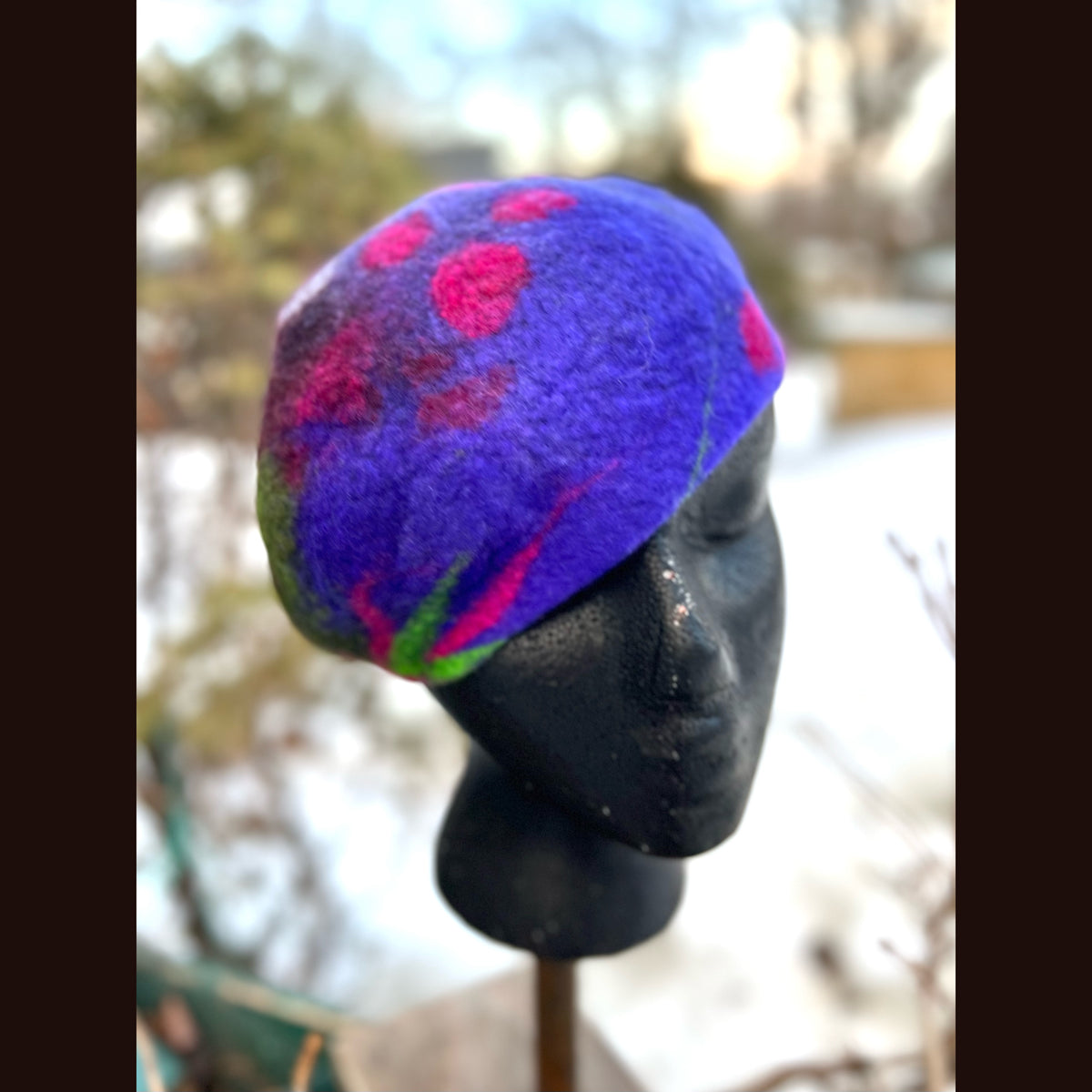 Felted beret 23”